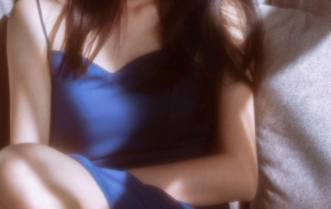 小孩时不时的发烧怎么回事（小孩子时不时发烧）